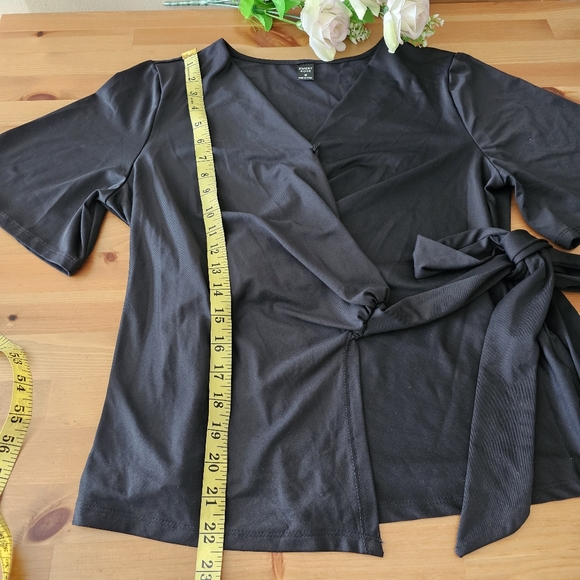SHEIN Emery Rose - Solid Knot Side Wrap Tee Size M - Picture 4 of 12